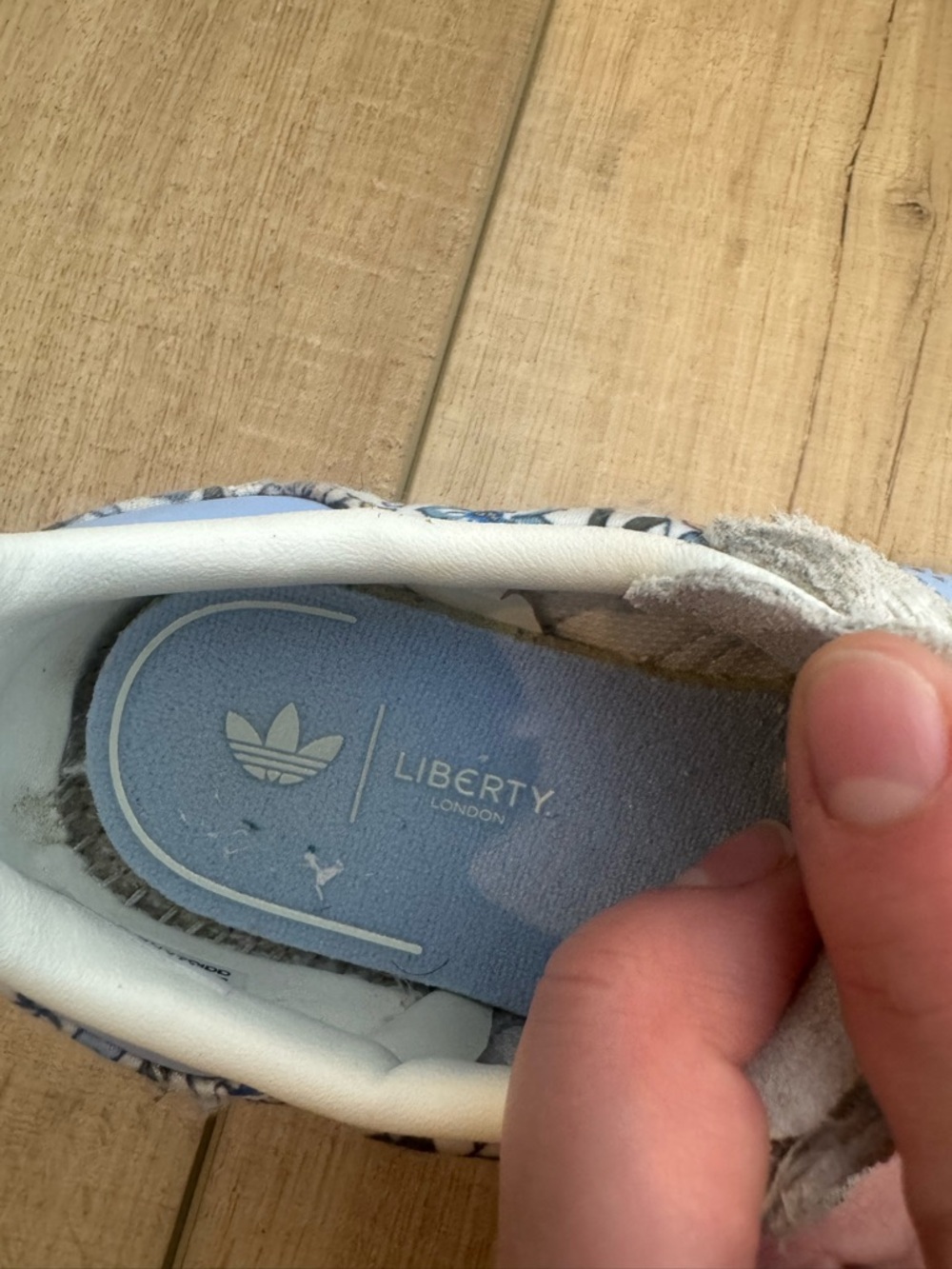 Adidas x Liberty of London Samba OG Girls Sneakers Blue Floral 12 Kids Preppy - Picture 6 of 7